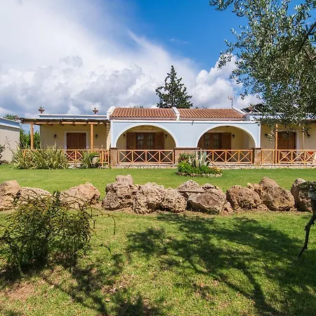 Trikalioti's Estate * Chavari